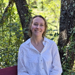 Candice Vionnet Sophrologie Vinon-sur-Verdon, Développement personnel, Gestion du stress et des émotions, Sophrologie appliquée à l’entreprise, Sophrologue pour adolescent, Sophrologue pour adulte, Sophrologue pour sénior, Sport et concentration, Troubles du sommeil