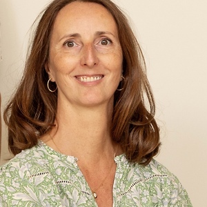 Valérie Fanget Paris 10, Gestion du stress et des émotions, Développement personnel, Douleurs, Gestion du stress et des émotions, Sophrologue pour adulte, Sophrologue pour sénior, Troubles du sommeil